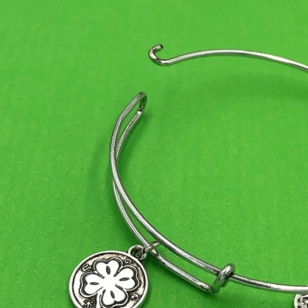 🌼 4 Leaf Clover Lucky Silver Charm Expandable Look Hook Bangle Bracelet